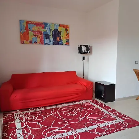 Vicino Aeroporto * オルビア